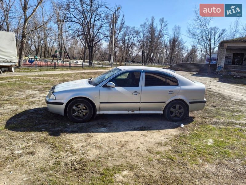 Лифтбек Skoda Octavia 2003 в Харькове