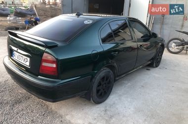 Лифтбек Skoda Octavia 2000 в Гребенке