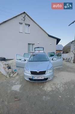 Універсал Skoda Octavia 2012 в Брюховичах