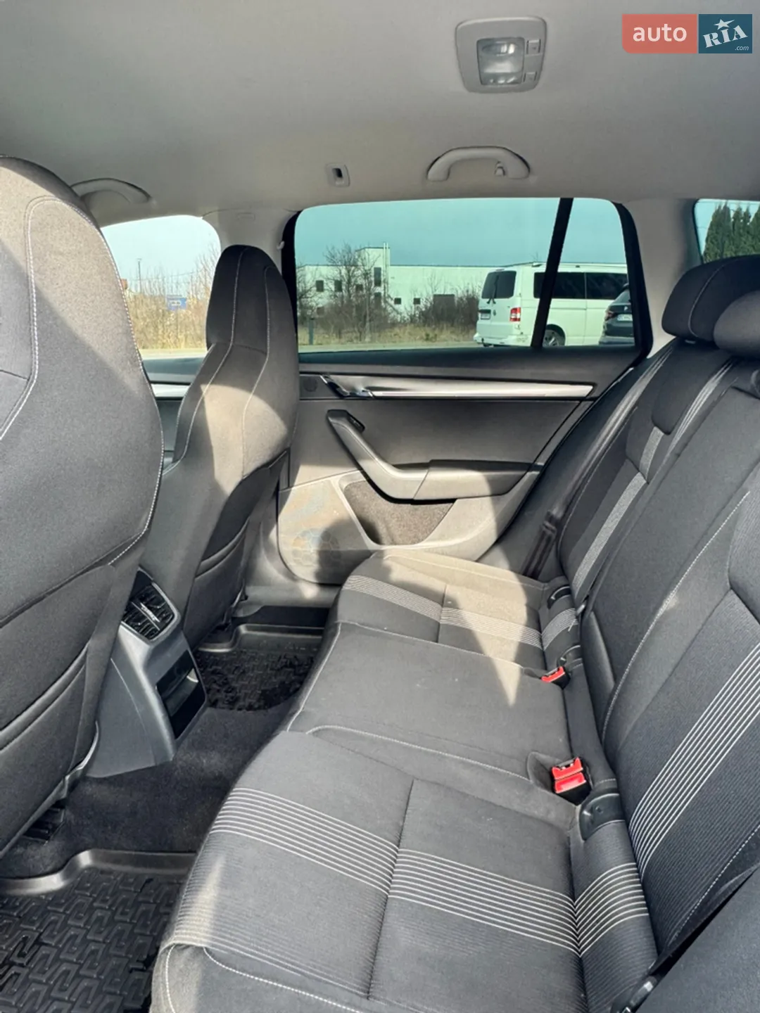 2017 Skoda Octavia - мініатюра 13