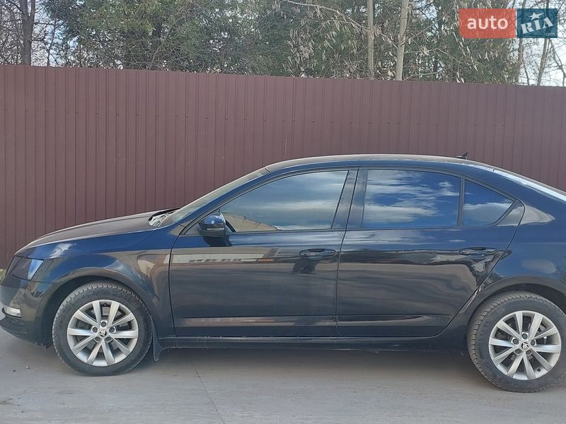 Лифтбек Skoda Octavia 2019 в Львове