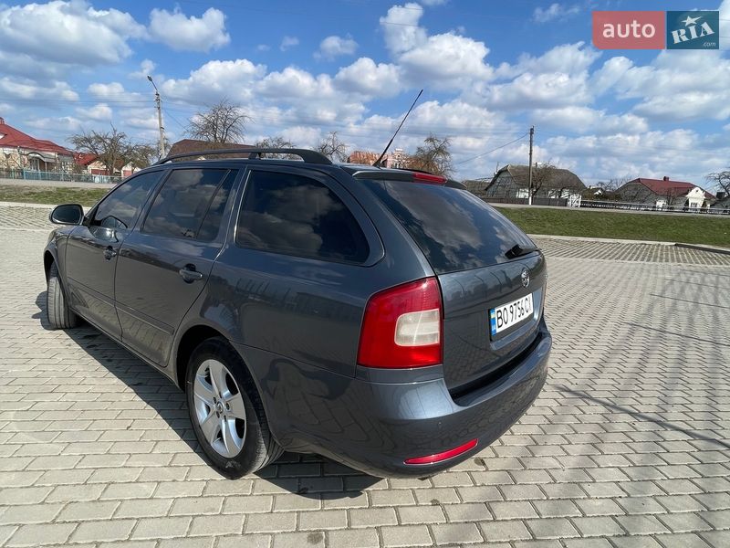 Универсал Skoda Octavia 2010 в Бучаче