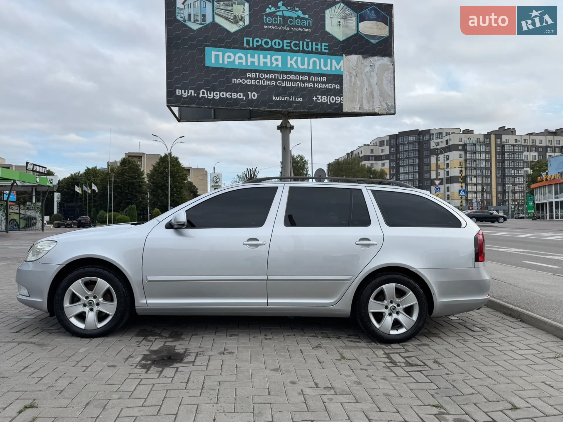 2010 Skoda Octavia - мініатюра 21
