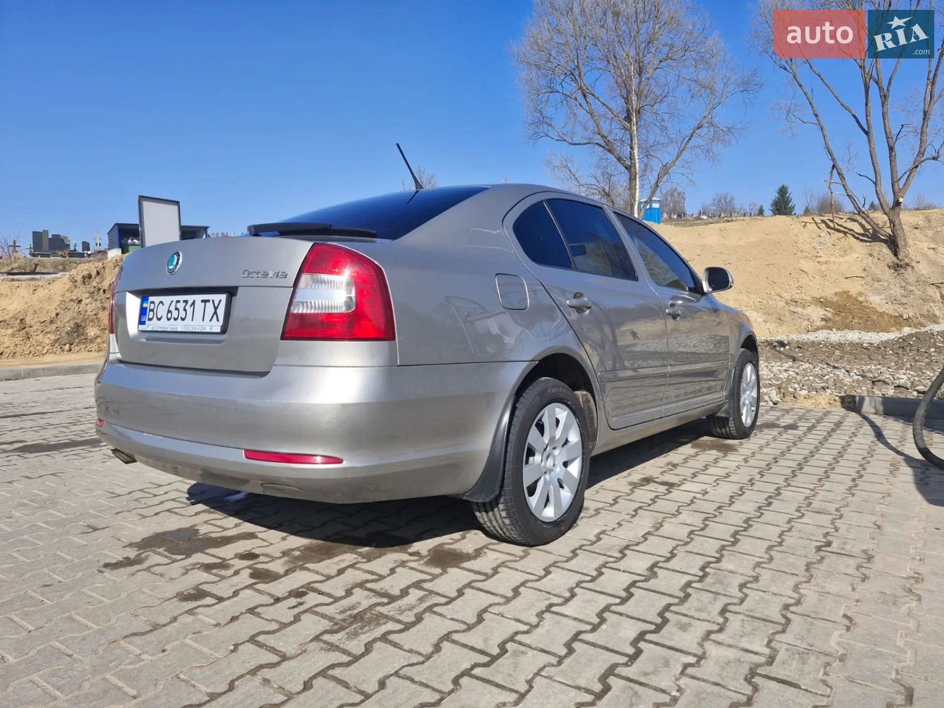 2011 Skoda Octavia - мініатюра 13