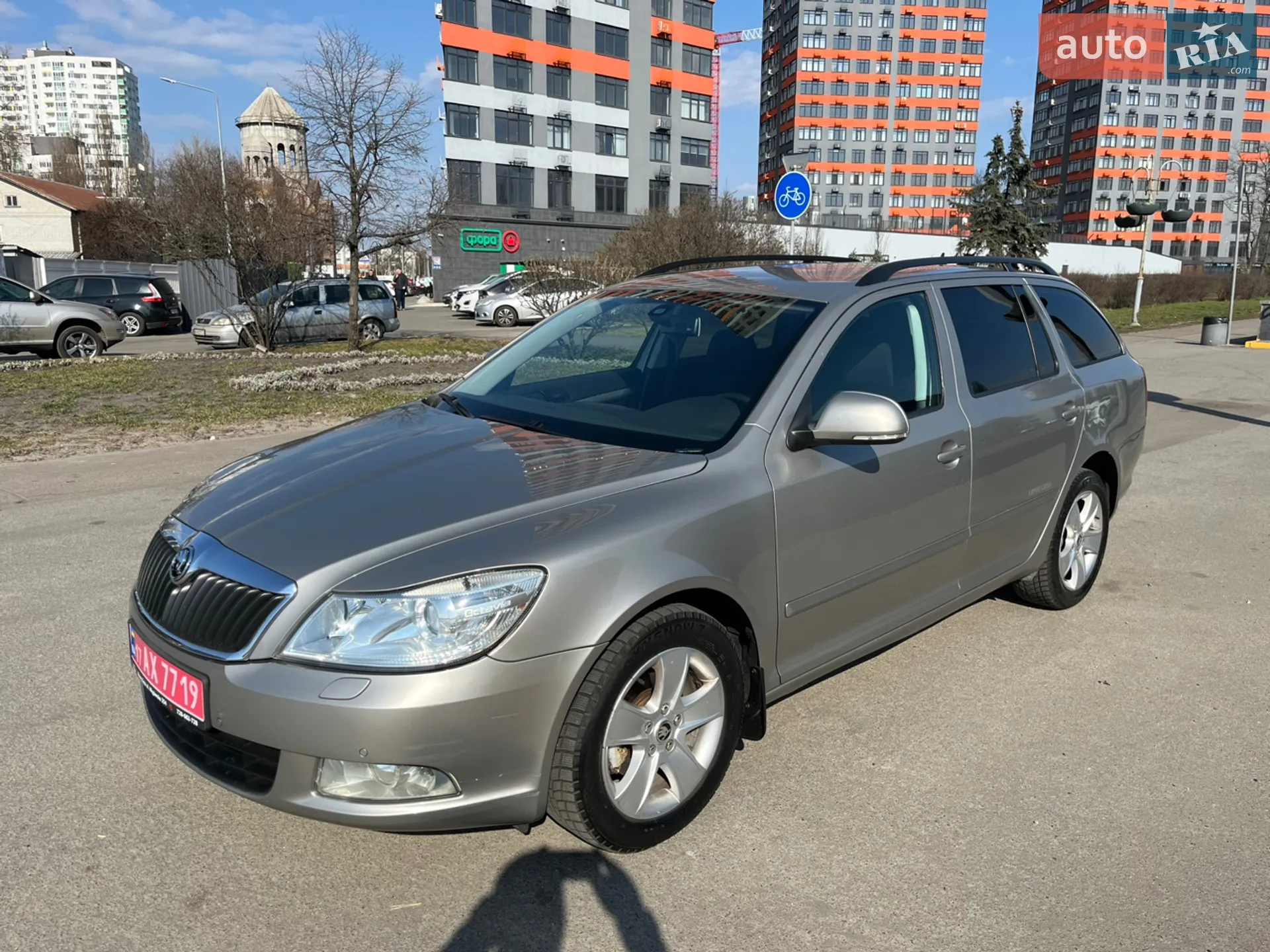 2010 Skoda Octavia - мініатюра 3