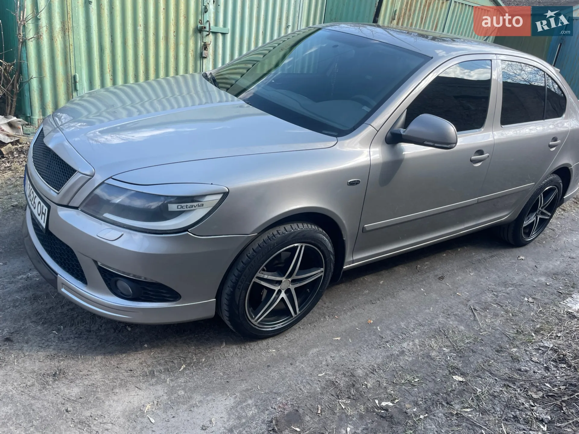 2010 Skoda Octavia - мініатюра 3