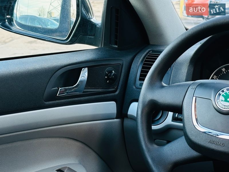 Универсал Skoda Octavia 2009 в Харькове фото 30 Универсал Skoda Octavia 2009 в Харькове