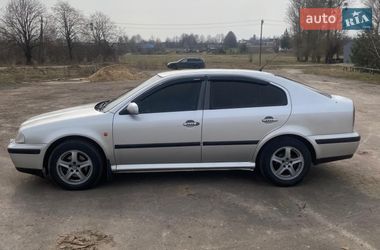 Ліфтбек Skoda Octavia 2000 в Володимирі