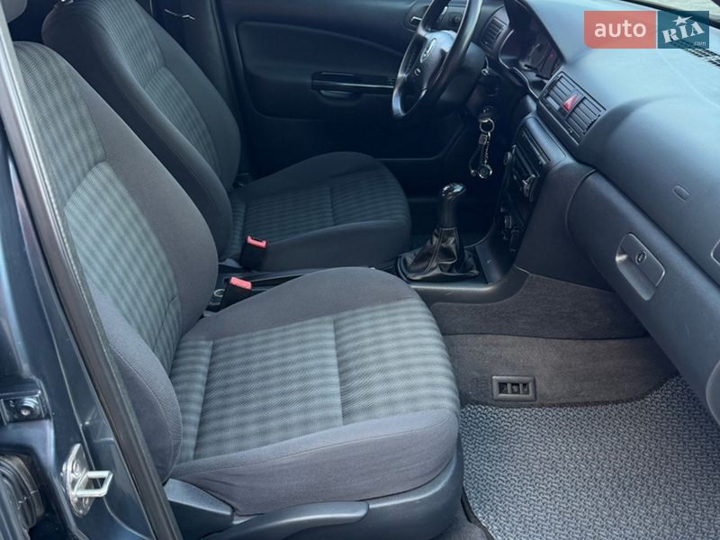 Універсал Skoda Octavia 2005 в Полтаві