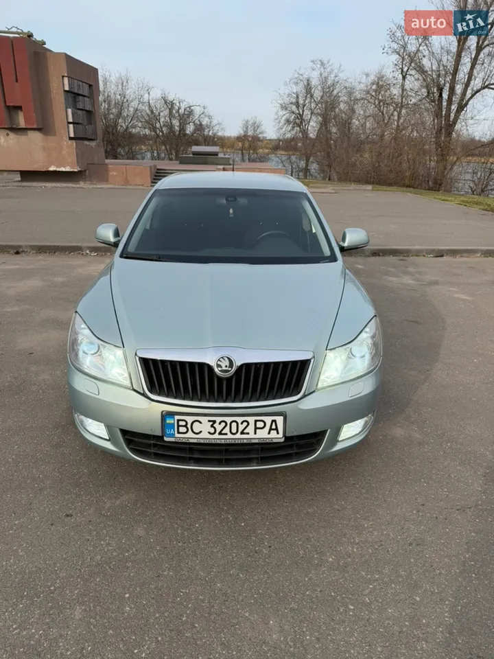 2010 Skoda Octavia - мініатюра 11