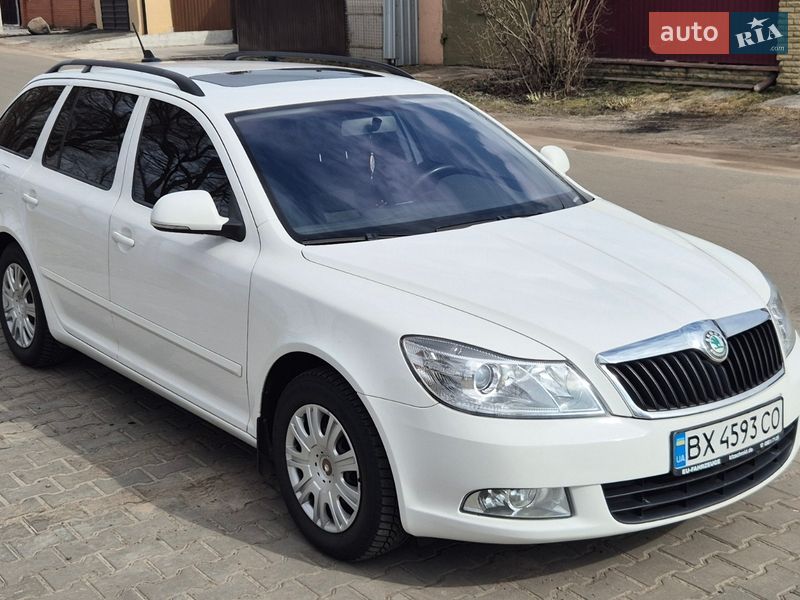 Универсал Skoda Octavia 2011 в Ирпене