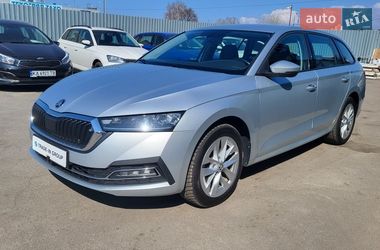 Универсал Skoda Octavia 2022 в Киеве