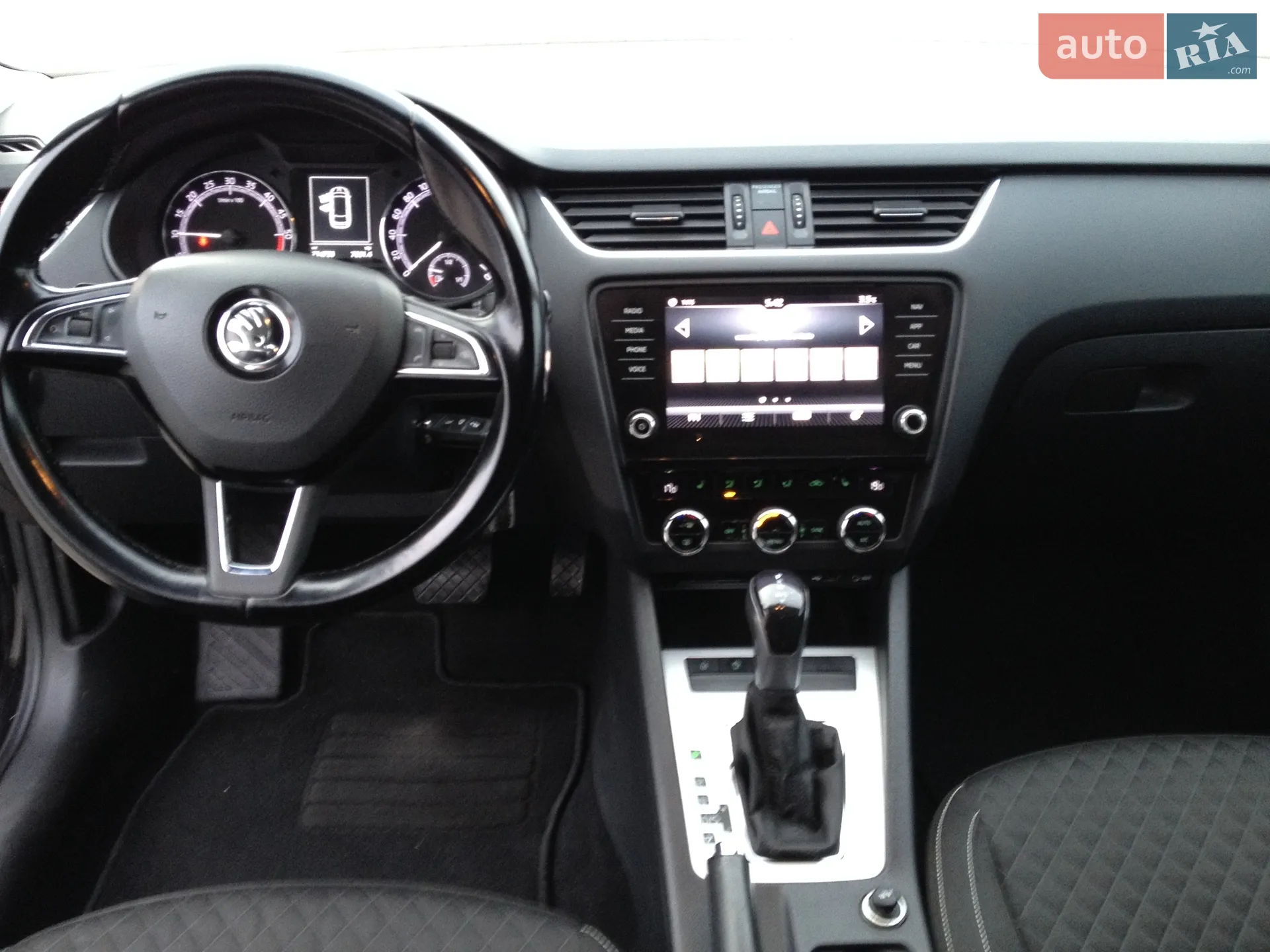 2017 Skoda Octavia - мініатюра 13