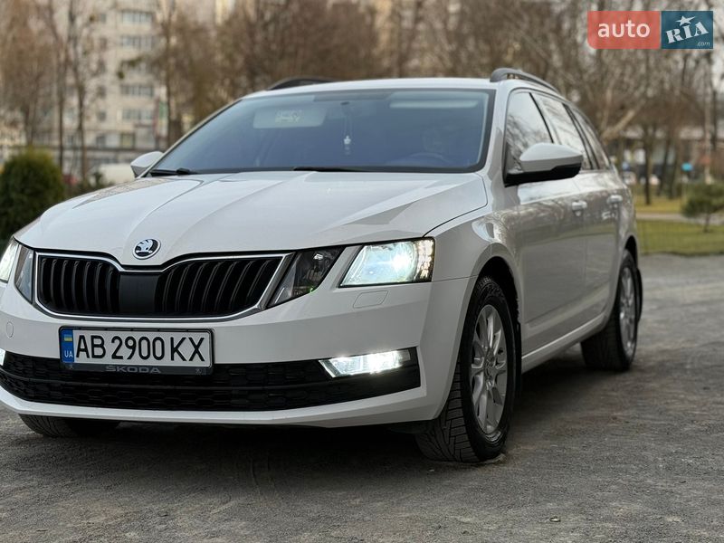 Универсал Skoda Octavia 2017 в Хмельницком