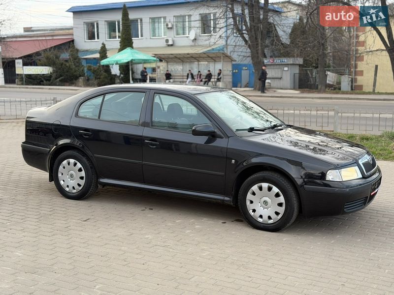 Лифтбек Skoda Octavia 2009 в Ровно