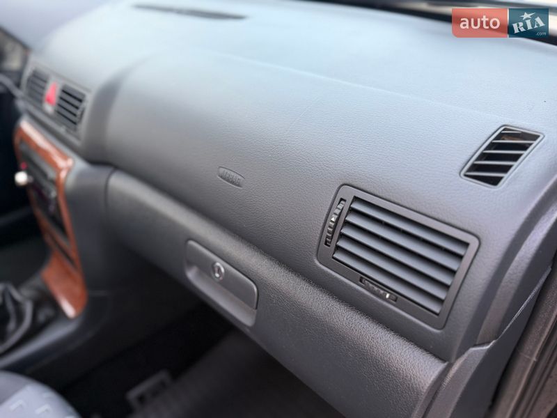 Лифтбек Skoda Octavia 2009 в Ровно