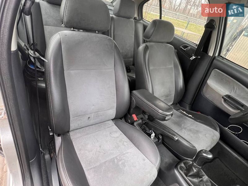 Ліфтбек Skoda Octavia 2003 в Білій Церкві