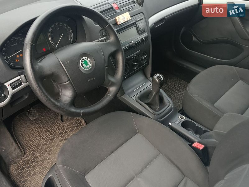 Ліфтбек Skoda Octavia 2007 в Чернігові
