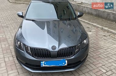 Лифтбек Skoda Octavia 2018 в Черкассах