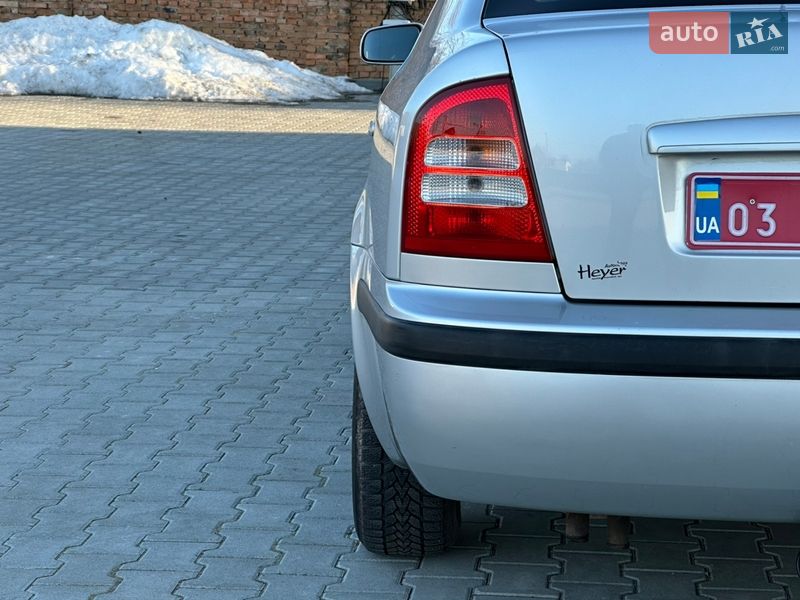 Лифтбек Skoda Octavia 2002 в Дубно фото 28 Лифтбек Skoda Octavia 2002 в Дубно
