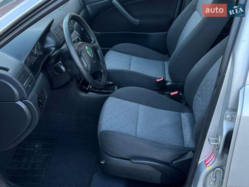 Лифтбек Skoda Octavia 2002 в Дубно фото 43 Лифтбек Skoda Octavia 2002 в Дубно