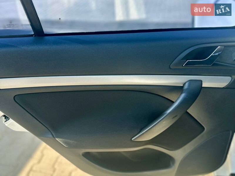 Универсал Skoda Octavia 2011 в Житомире фото 28 Универсал Skoda Octavia 2011 в Житомире