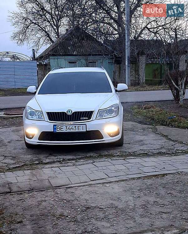 Универсал Skoda Octavia 2011 в Николаеве фото Универсал Skoda Octavia 2011 в Николаеве
