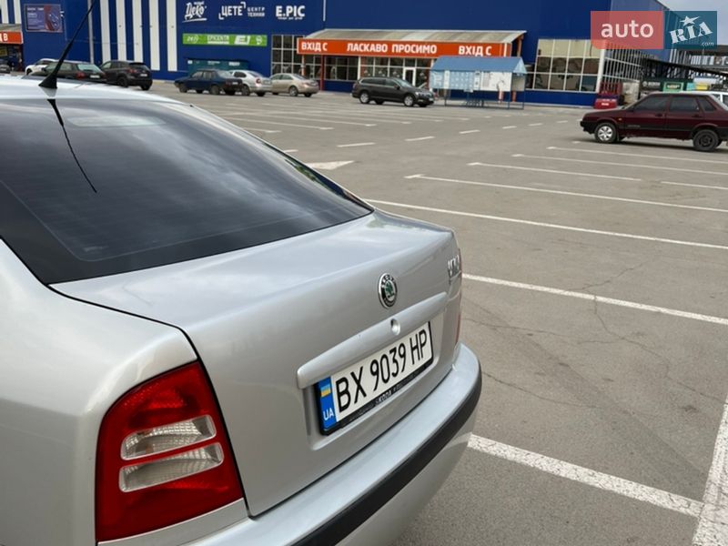 Лифтбек Skoda Octavia 2004 в Каменец-Подольском