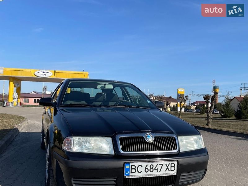 Лифтбек Skoda Octavia 2003 в Бродах