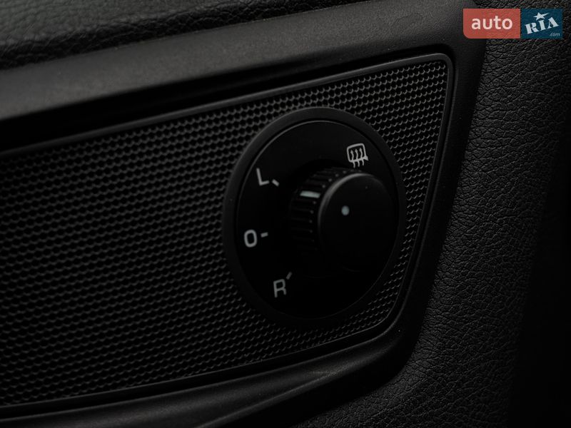 Универсал Skoda Octavia 2012 в Белогородке