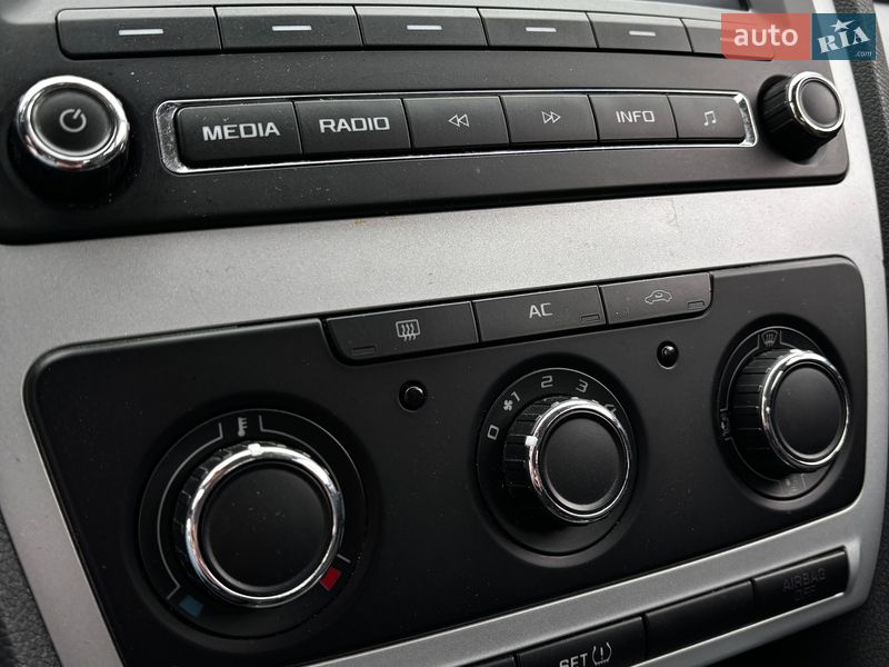 Универсал Skoda Octavia 2012 в Белогородке