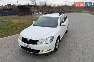 Универсал Skoda Octavia 2012 в Ровно