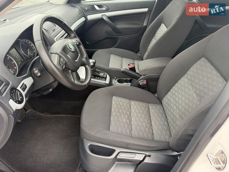 Универсал Skoda Octavia 2012 в Ровно
