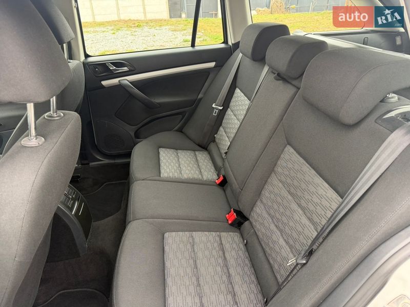 Универсал Skoda Octavia 2012 в Ровно