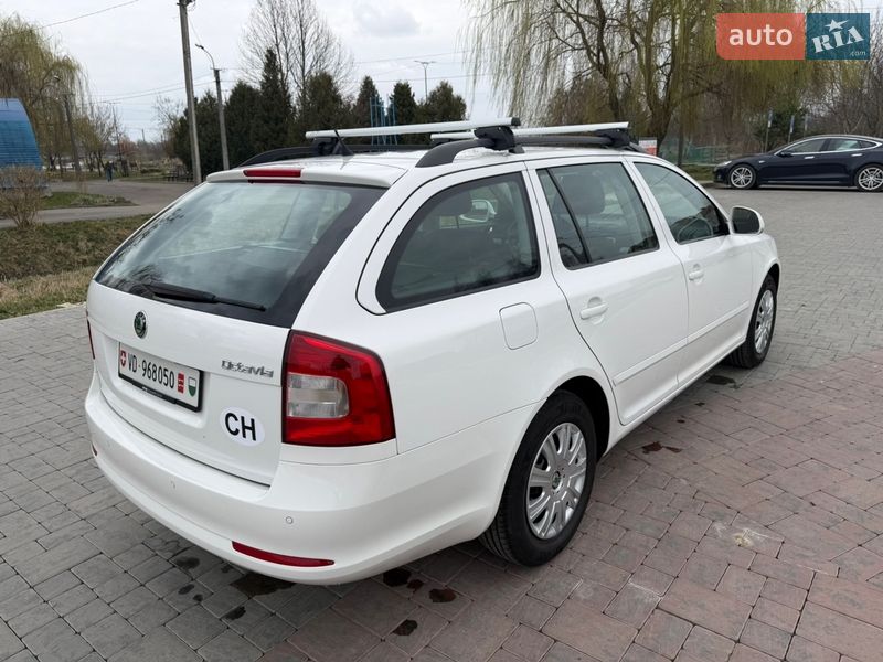 Универсал Skoda Octavia 2012 в Ровно