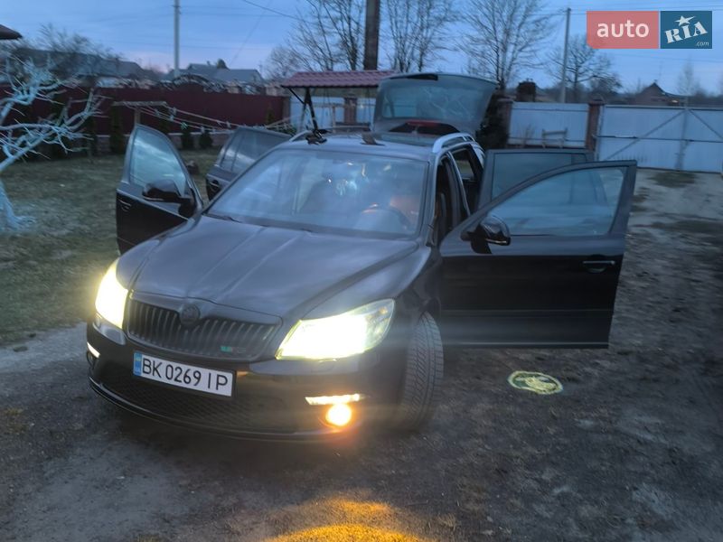 Универсал Skoda Octavia 2011 в Рафаловке