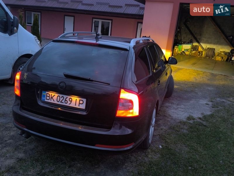 Универсал Skoda Octavia 2011 в Рафаловке