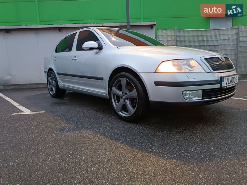 Ліфтбек Skoda Octavia 2004 в Харкові