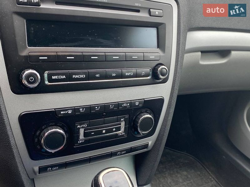 Универсал Skoda Octavia 2012 в Ровно