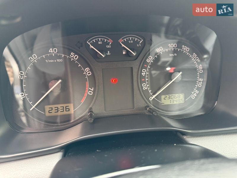 Лифтбек Skoda Octavia 2002 в Львове