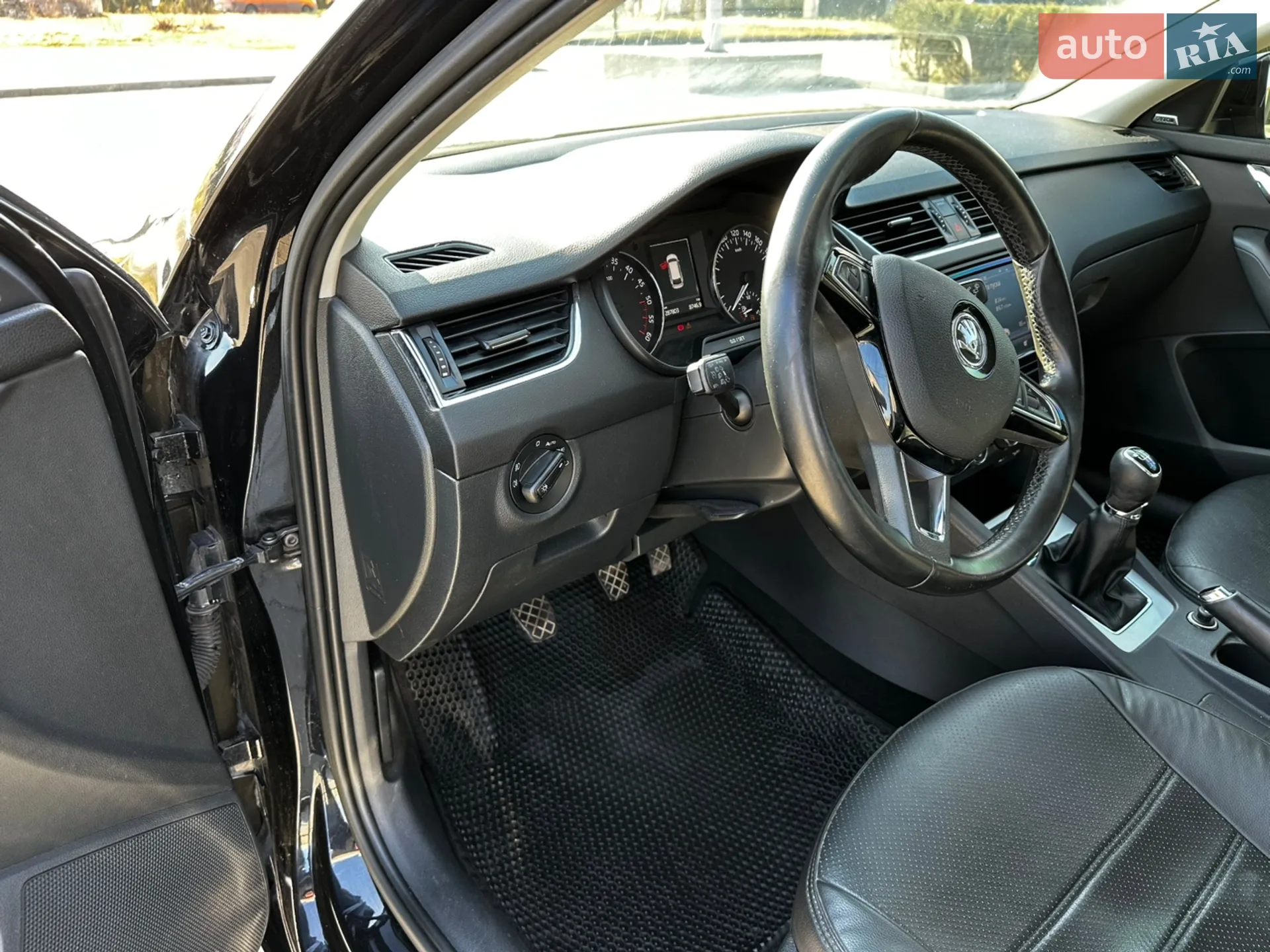 2015 Skoda Octavia - мініатюра 8
