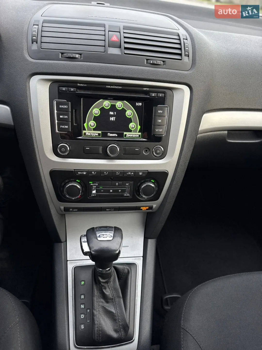 2012 Skoda Octavia - мініатюра 22