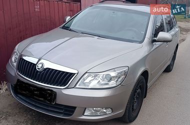 Універсал Skoda Octavia 2009 в Чернігові