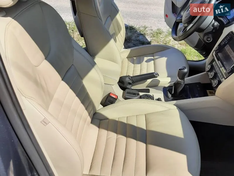 Skoda Octavia 2015 VIN TMBAG9NE4G0114473 фото оголошення 19 з 70