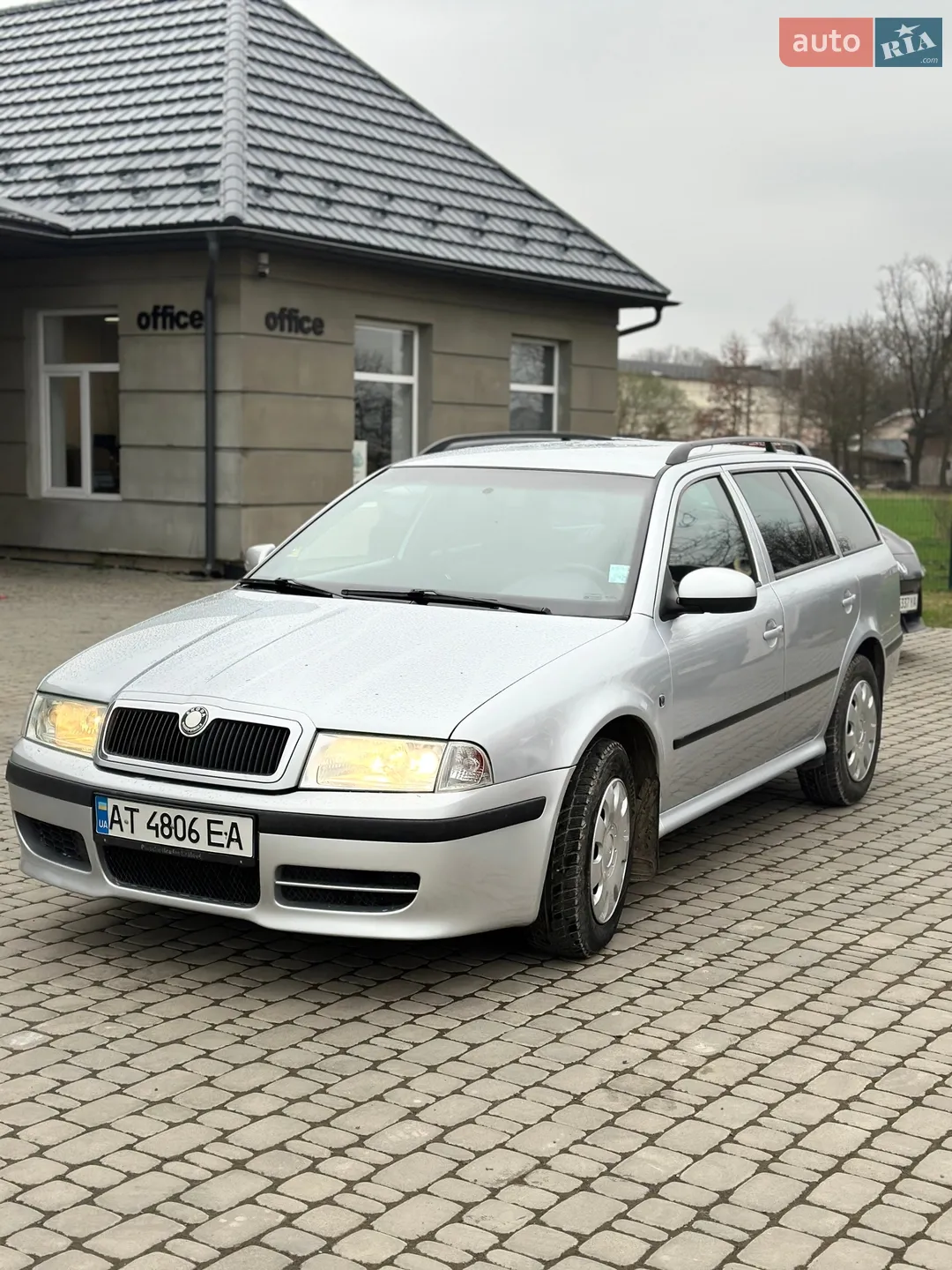 2010 Skoda Octavia - фото 1