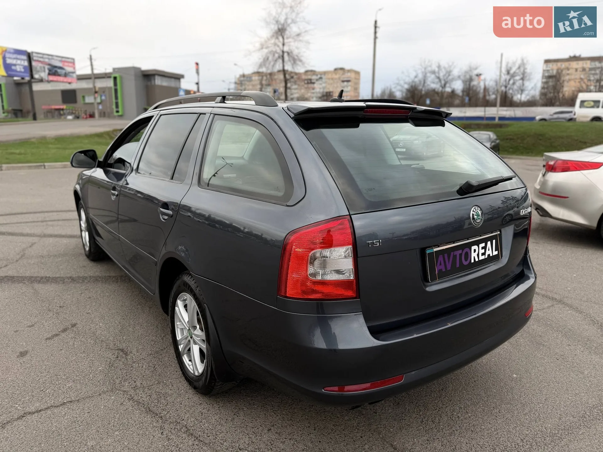2010 Skoda Octavia - мініатюра 21