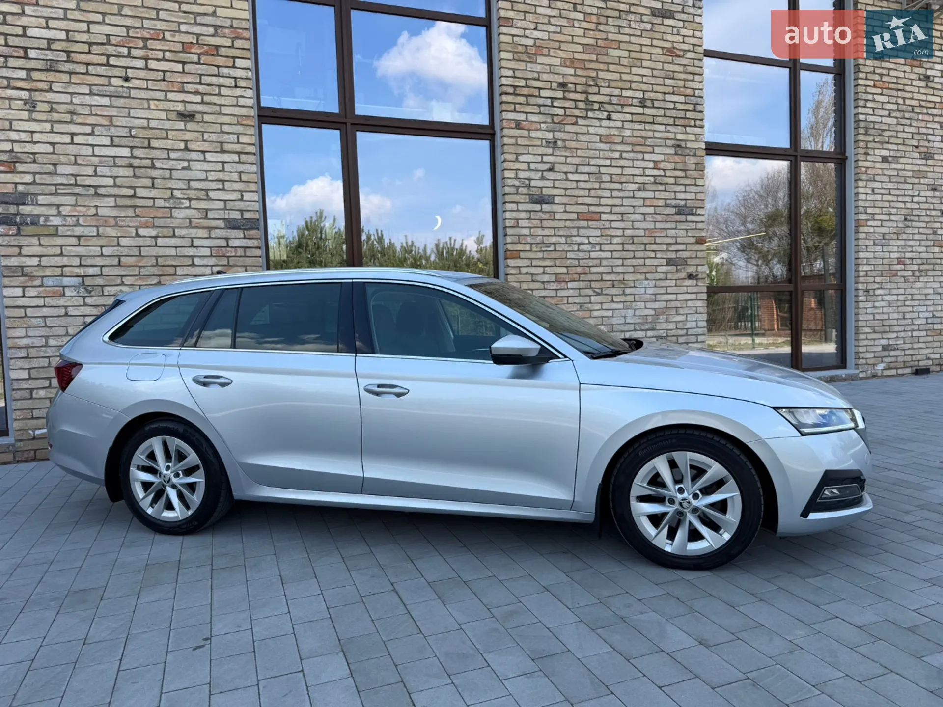 2021 Skoda Octavia - мініатюра 8