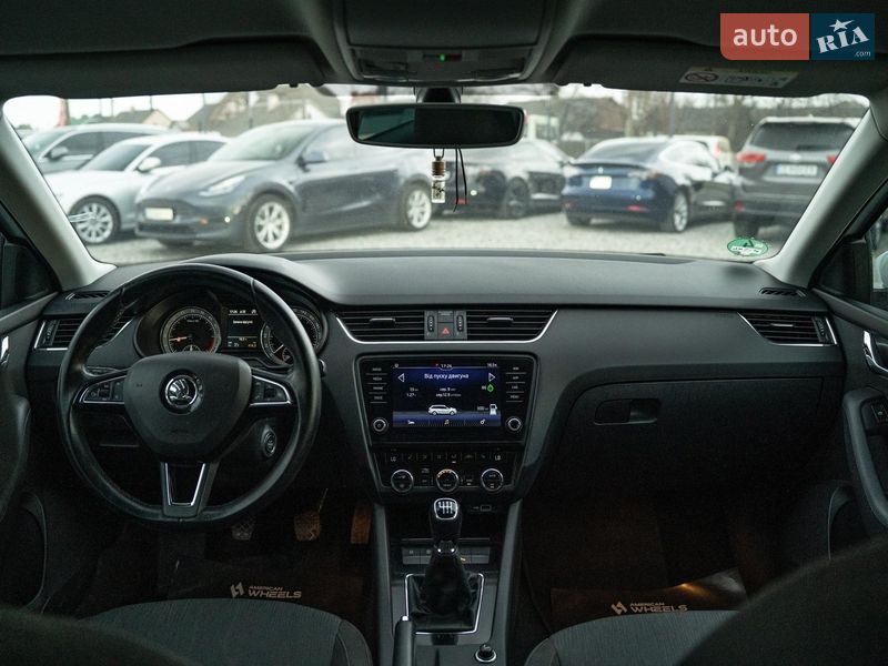 Універсал Skoda Octavia 2018 в Чернівцях