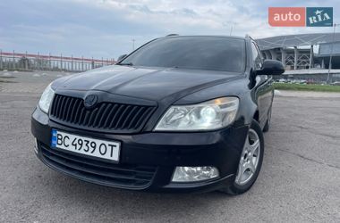 Универсал Skoda Octavia 2009 в Львове