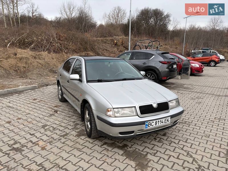 Лифтбек Skoda Octavia 1999 в Львове